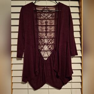 🪷3/$25 Maroon 3/4 length Lacy Cardigan. Small